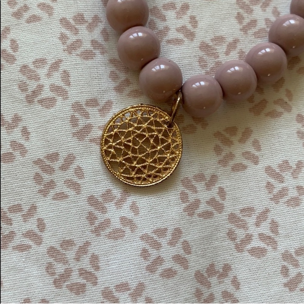 Pretty violet beaded bracelet - Picture 2 of 4